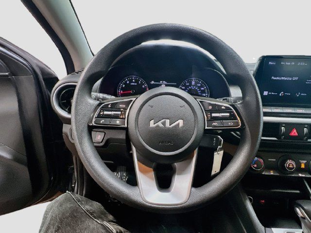 Certified 2023 Kia Forte LXS FWD image 11