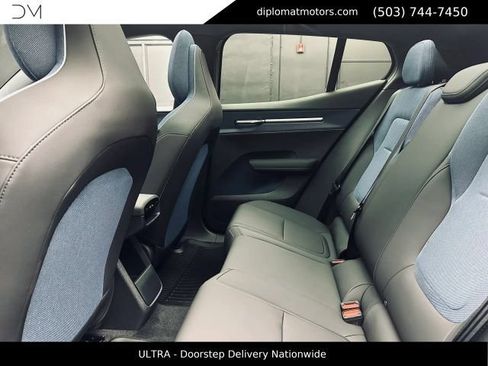 Used 2025 Volvo EX30 Ultra AWD/4WD image 22