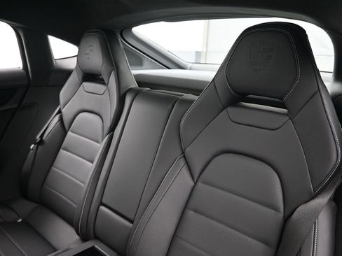 Used 2024 Porsche Panamera 4 image 6