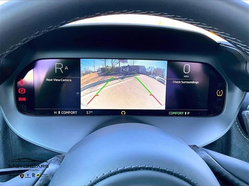 Used 2025 McLaren 750S Spider image 18