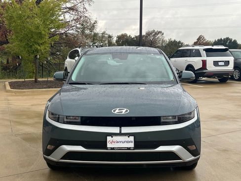 New 2026 Hyundai Ioniq 5 SE image 2