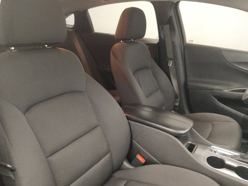 Used 2022 Chevrolet Malibu LT FWD image 21