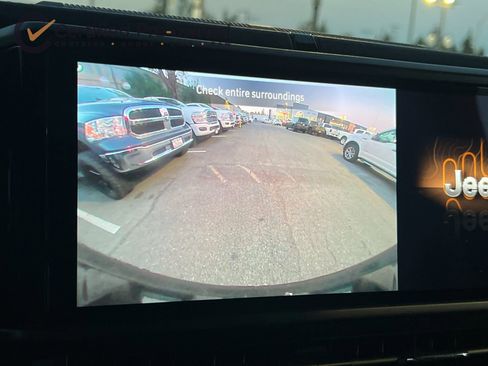 Certified 2025 Jeep Wrangler Unlimited Sahara image 20