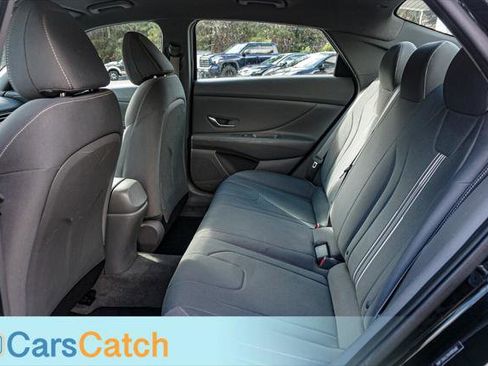 Used 2022 Hyundai Elantra SEL w/ Convenience Package image 19