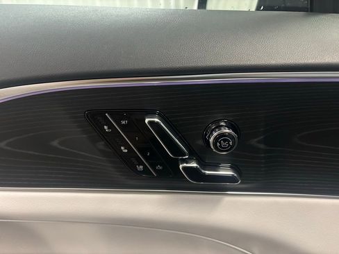 New 2025 Cadillac Lyriq Luxury image 7