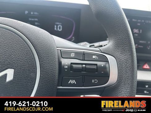 Used 2023 Kia Sportage LX image 21