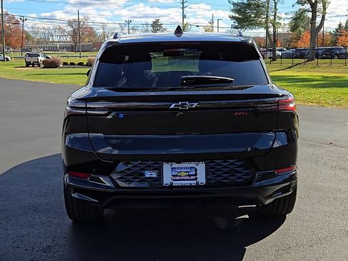 New 2026 Chevrolet Equinox EV RS image 3