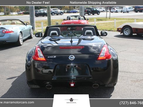Used 2011 Nissan 370Z Touring image 7