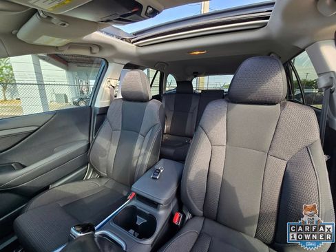 Used 2022 Subaru Outback Premium AWD/4WD image 32