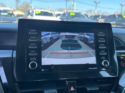 Used 2024 Toyota Camry SE image 26