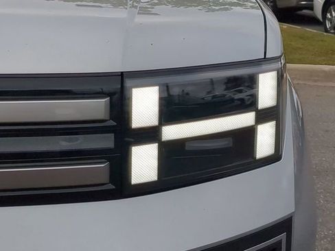 New 2025 Hyundai Santa Fe SEL image 11