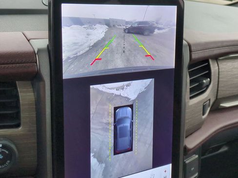 Certified 2023 Ford Expedition Limited image 32