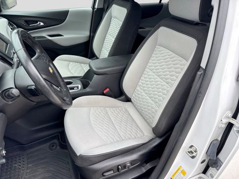 Used 2019 Chevrolet Equinox LT w/ Driver Convenience Package FWD image 19