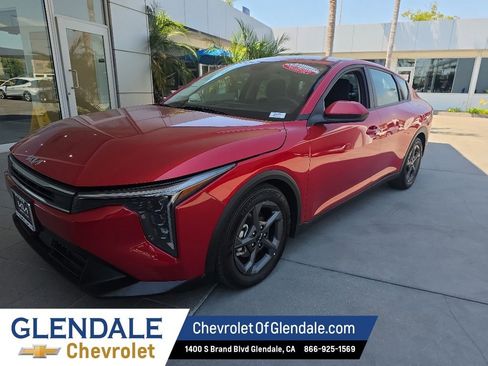 Used 2025 Kia K4 FWD image 2