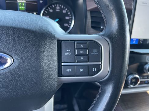 Used 2023 Ford Expedition Max Limited image 21