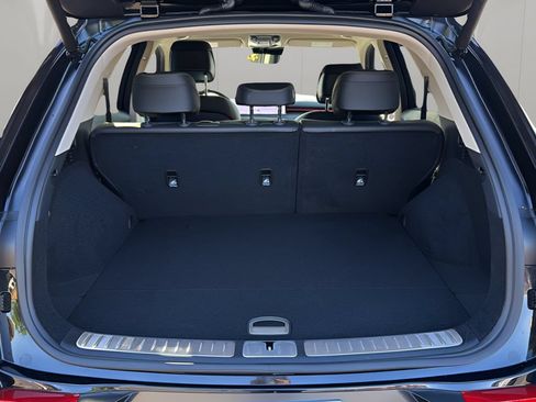 Certified 2026 Genesis GV70 2.5T AWD/4WD image 11