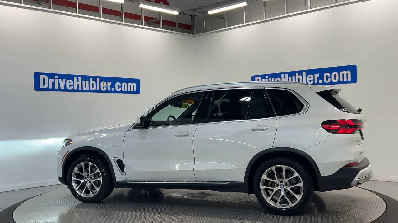 Used 2024 BMW X5 xDrive40i w/ Premium Package AWD/4WD image 5