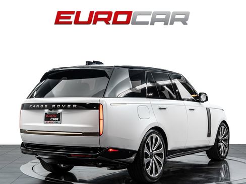 Used 2026 Land Rover Range Rover SV AWD/4WD image 5