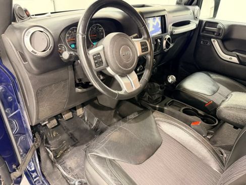 Used 2013 Jeep Wrangler Unlimited Sport AWD/4WD image 18