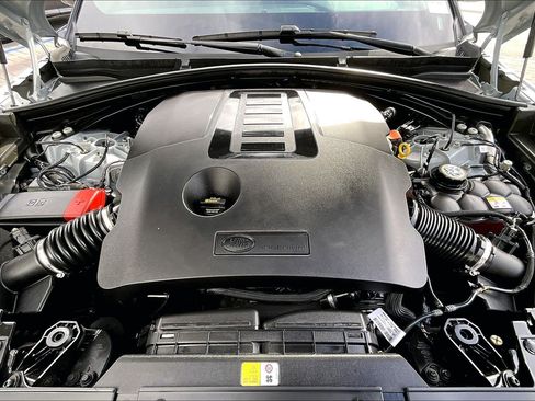 Used 2025 Land Rover Range Rover Velar Dynamic SE image 10