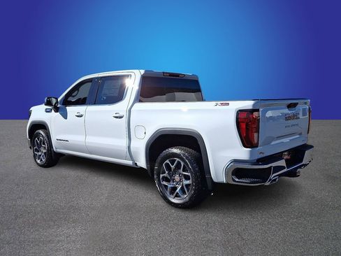 New 2026 GMC Sierra 1500 SLE AWD/4WD image 4