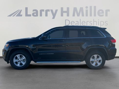 Used 2015 Jeep Grand Cherokee Laredo w/ Quick Order Package 23E image 2