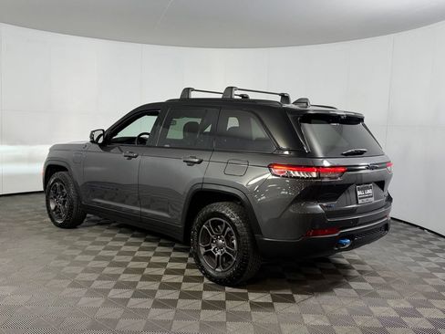 Used 2024 Jeep Grand Cherokee Trailhawk w/ Advanced Protech Group II AWD/4WD image 12