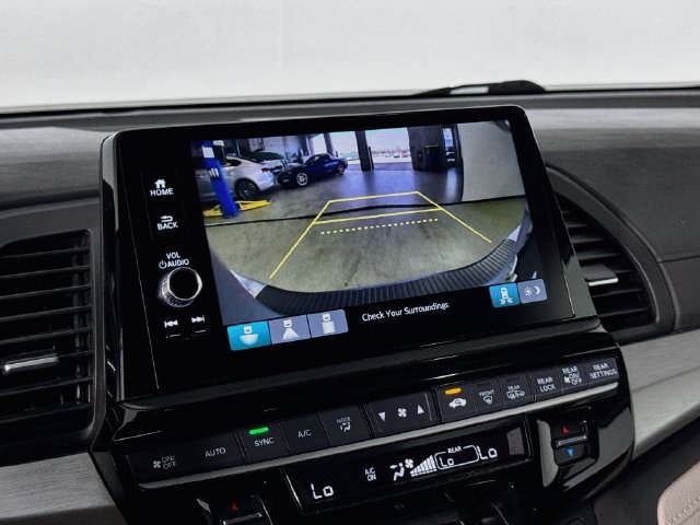 Used 2025 Honda Odyssey EX-L image 16