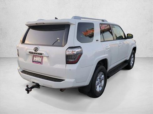 Used 2015 Toyota 4Runner SR5 AWD/4WD image 10