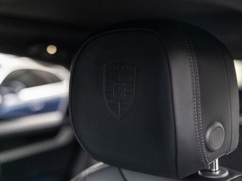 Certified 2025 Porsche Cayenne Coupe image 29