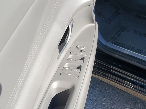 Used 2024 Hyundai Elantra SEL image 17