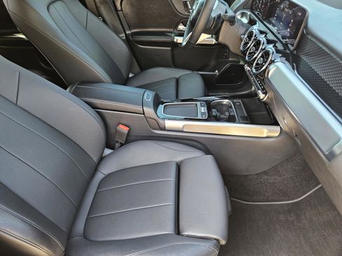 Certified 2026 Mercedes-Benz GLB 250 image 6