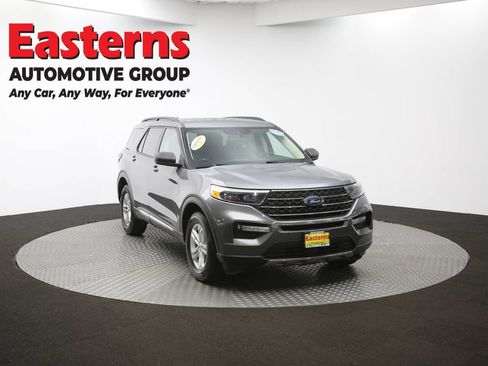 Used 2022 Ford Explorer XLT w/ Equipment Group 202A image 50