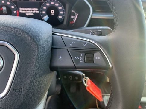 Used 2025 Audi Q3 2.0T Premium image 22