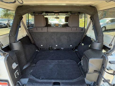 Used 2014 Jeep Wrangler Unlimited Sahara w/ Dual Top Group image 25