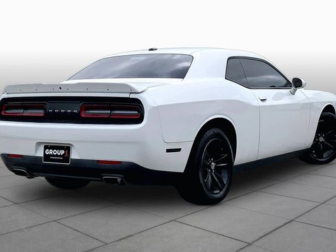 Used 2018 Dodge Challenger SXT image 11