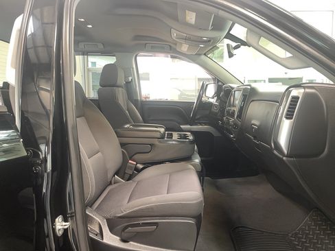 Used 2019 Chevrolet Silverado 1500 LT w/ All Star Edition AWD/4WD image 24