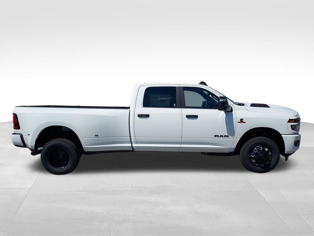 New 2027 RAM 3500 Big Horn AWD/4WD image 6