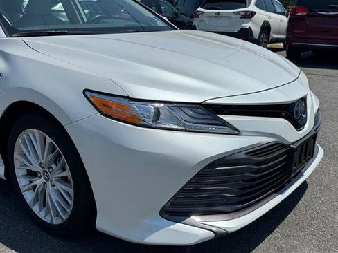 Used 2019 Toyota Camry XLE FWD image 20
