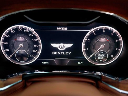 Used 2022 Bentley Continental GT V8 image 59