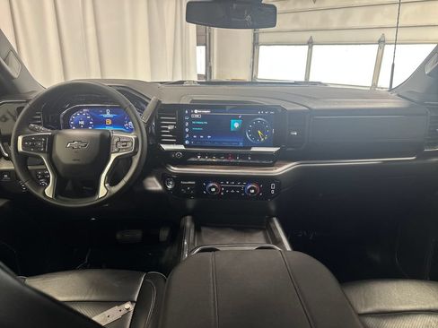 Used 2025 Chevrolet Silverado 2500 LT w/ Trail Boss Package AWD/4WD image 17