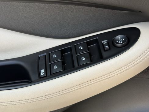 Used 2018 Buick Envision Preferred FWD image 26