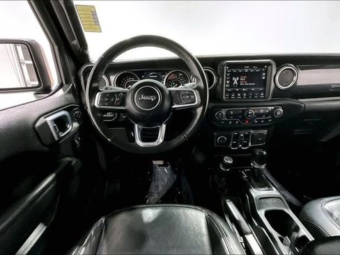 Used 2021 Jeep Wrangler Unlimited Sahara image 8