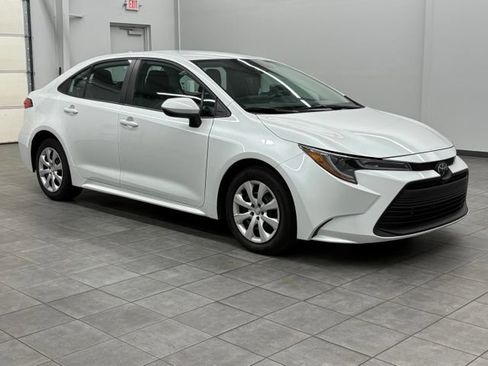 Used 2024 Toyota Corolla LE FWD image 1