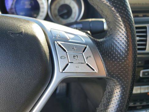 Used 2015 Mercedes-Benz E 400 E 400 w/ Premium 1 Package image 18