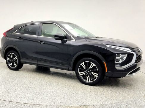 Used 2024 Mitsubishi Eclipse Cross SE image 3