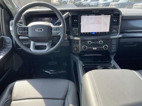 New 2026 Ford F250 Lariat w/ Black Appearance Package image 4