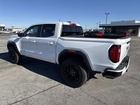 Used 2026 GMC Canyon AT4 image 10