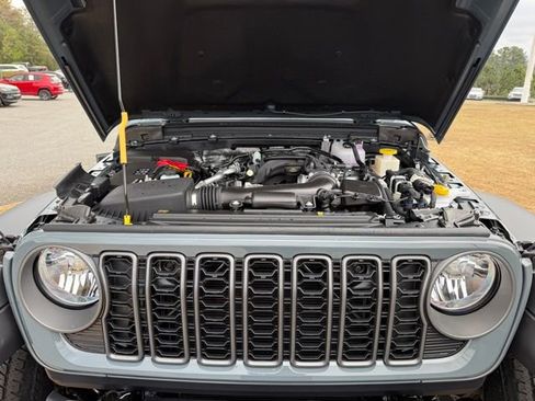 New 2026 Jeep Gladiator Sport AWD/4WD image 31