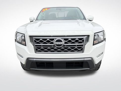 Used 2023 Nissan Frontier SV w/ SV Convenience Package image 2